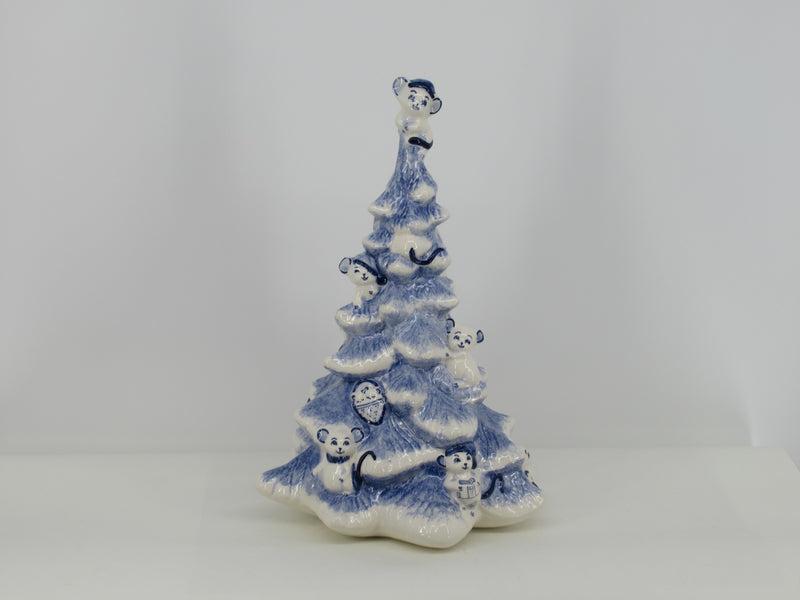 delftblue Christmas tree with presents and litttle mice helpers 