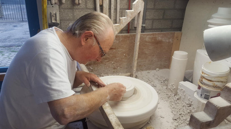 The role of a plaster mold in ceramics