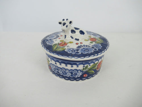 Delft Buttercontainer with a cow on the lid