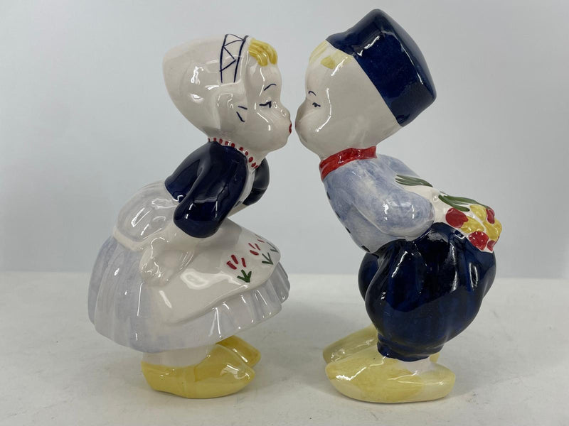 Dutch ceramic multicolor farmer and farmerswife
