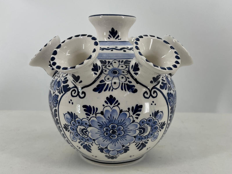 Delftblue round tulip vase in floral design