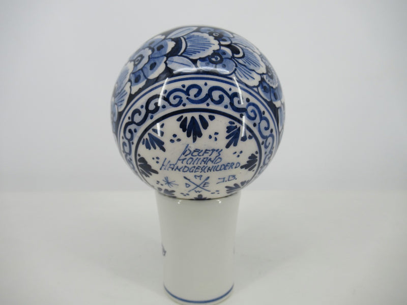 Delftblue round christmas ornament in floral design